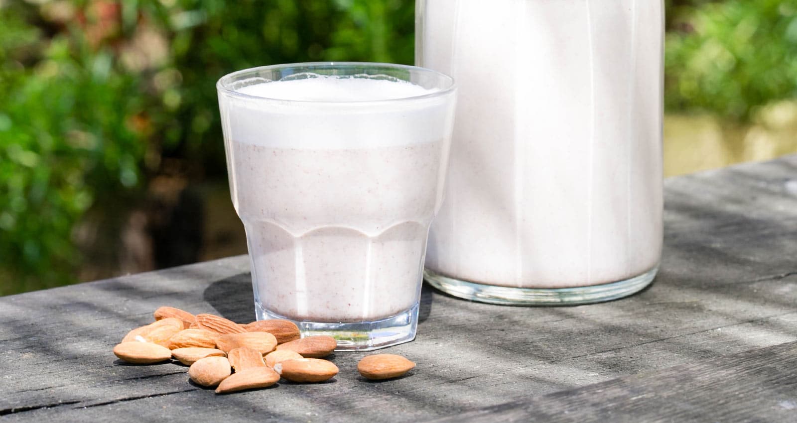 Easy Fresh Homemade Almond Milk Recipe